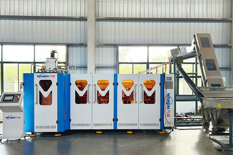 blow-molding-machine-3