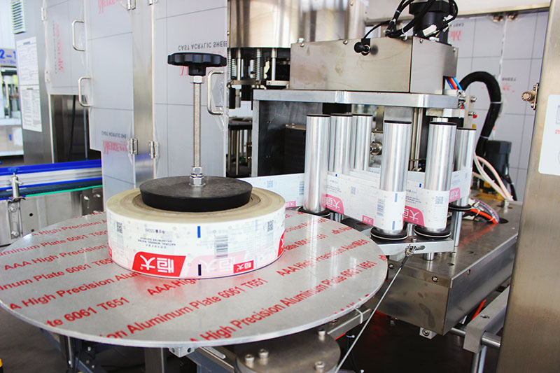 labeling-machine-1